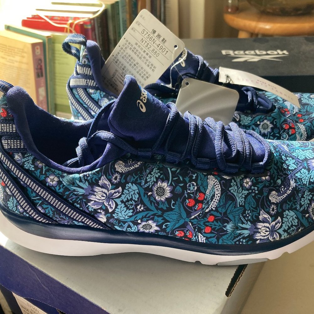 ASICS (rare) GEL FIT SANA SE blue, slip on sneakers size 7 - Picture 2 of 9